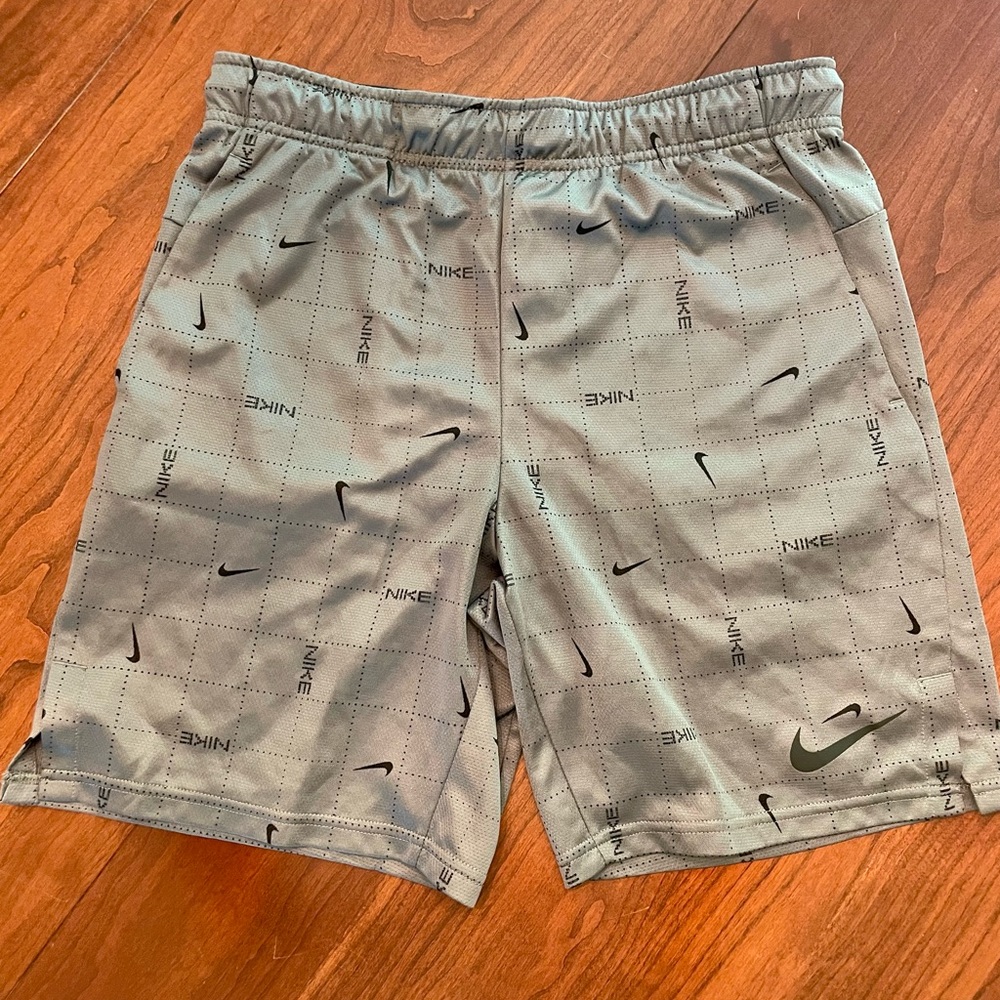 Basketball shorts